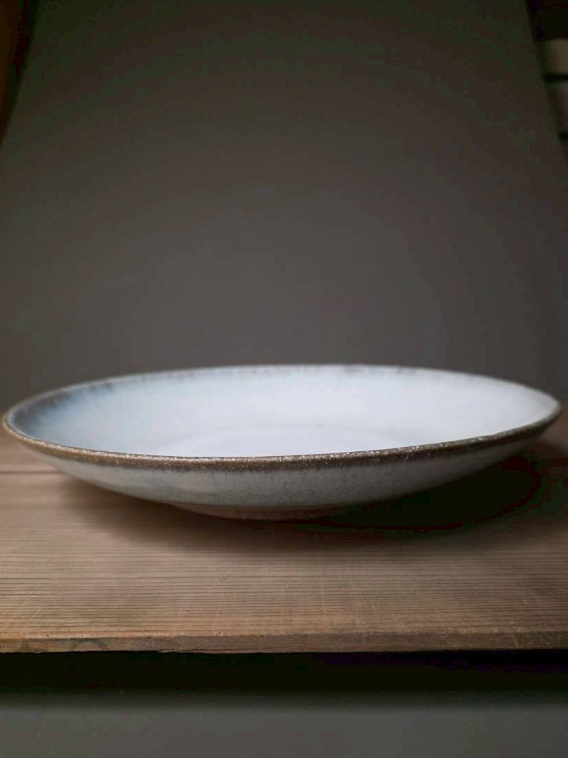 1. Mottled glaze 12-inch plate