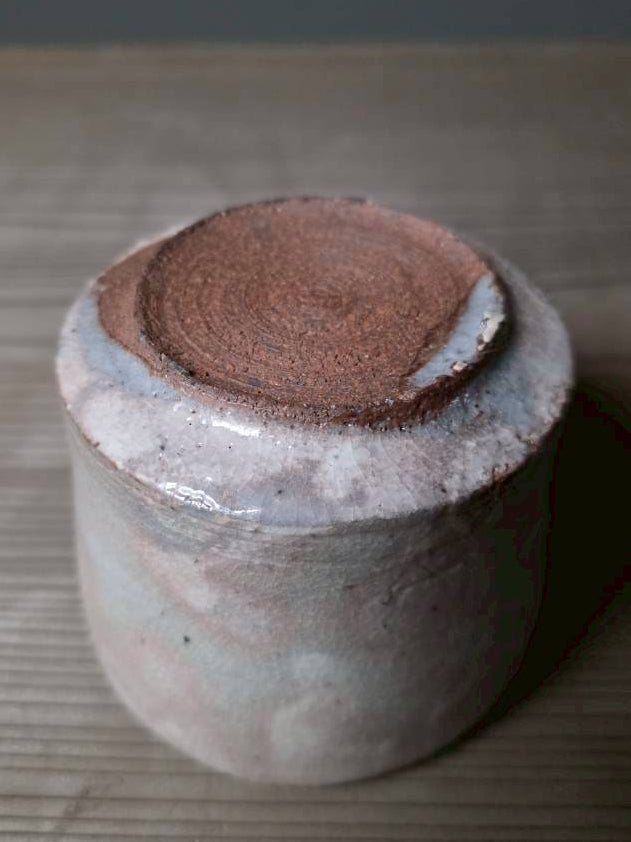 10. Kohiki Kumidashi teacup