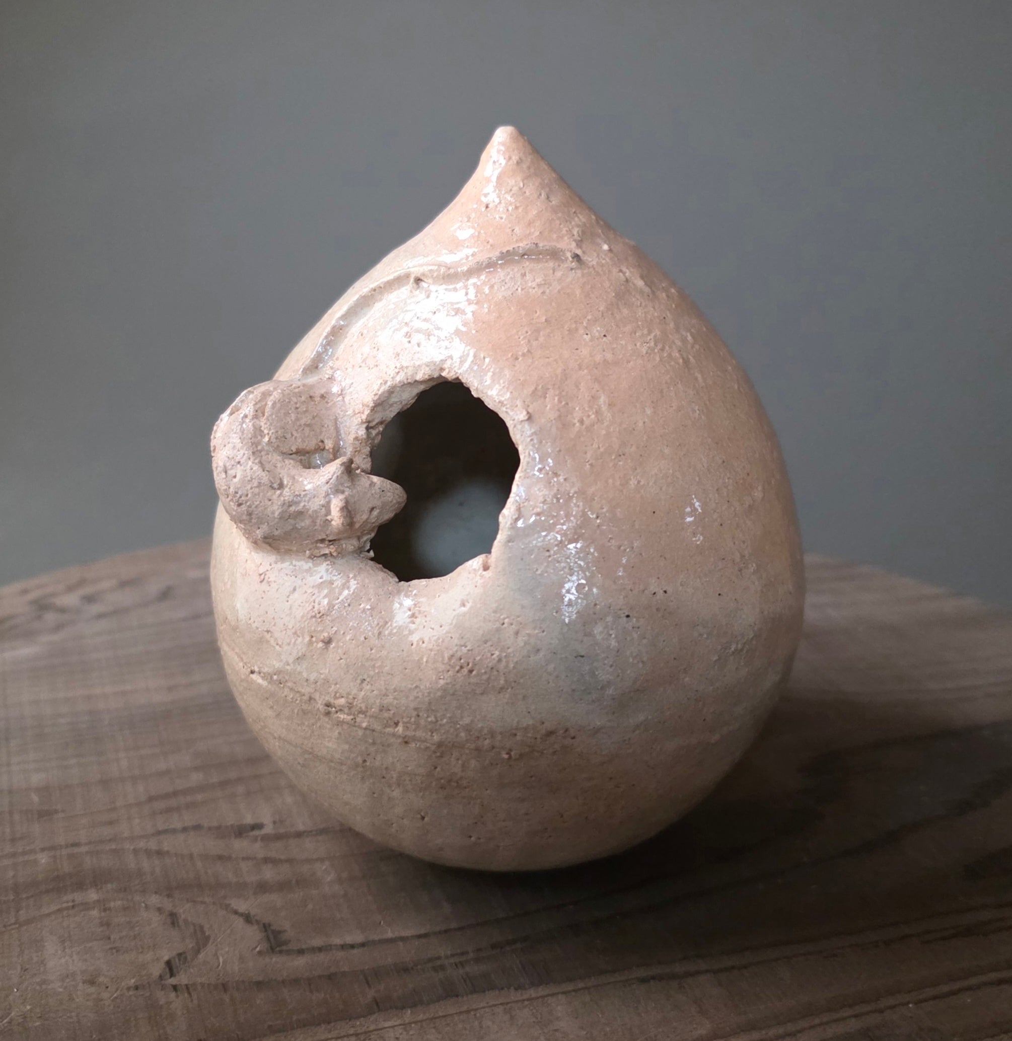 13. Biwa White Kakehanaire (low-fired)